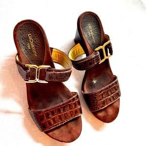 Liz Claiborne Sandals size 7.5 NWOT